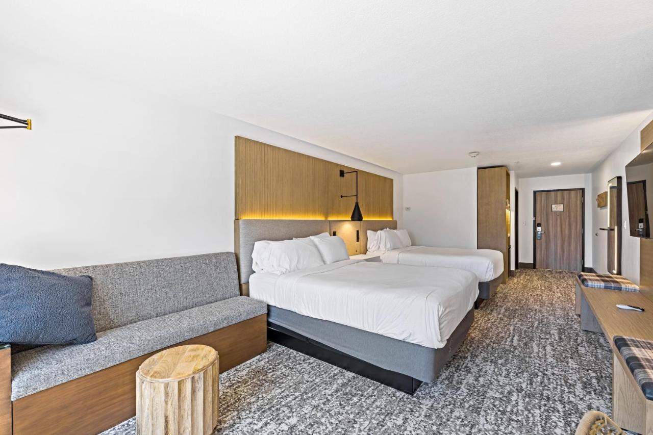 The Evergreen Hotel Мак-Колл Экстерьер фото